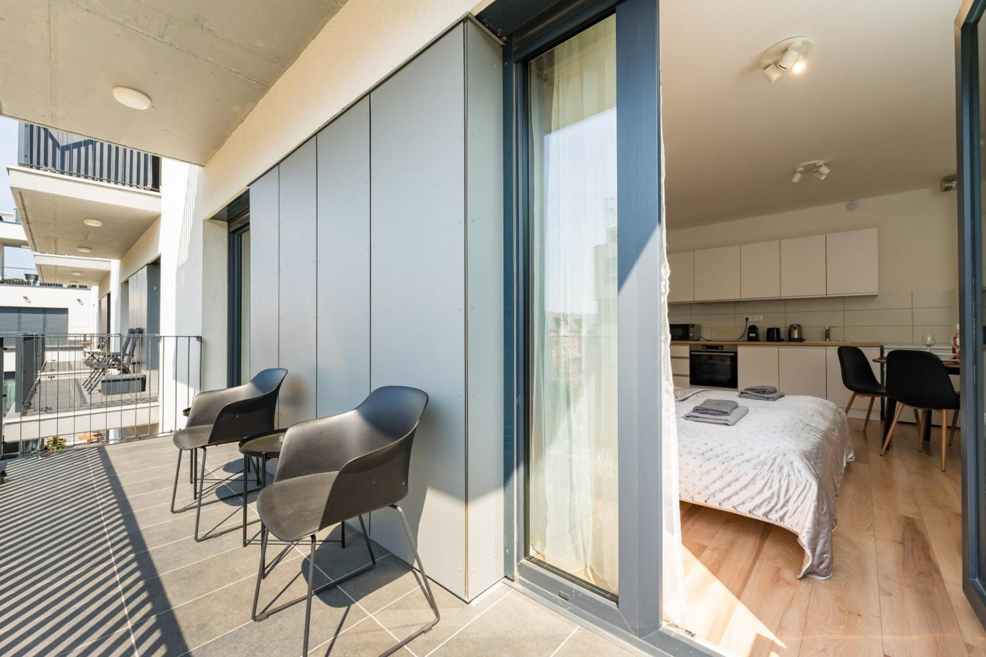 Brand New Modern Apartment-2 Rooms-Balcony-Garage Budapeste Exterior foto