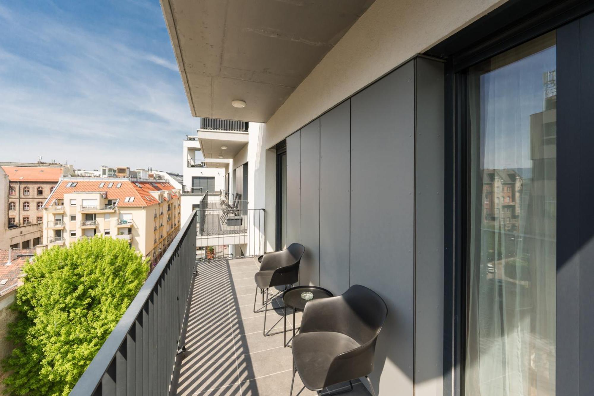 Brand New Modern Apartment-2 Rooms-Balcony-Garage Budapeste Exterior foto