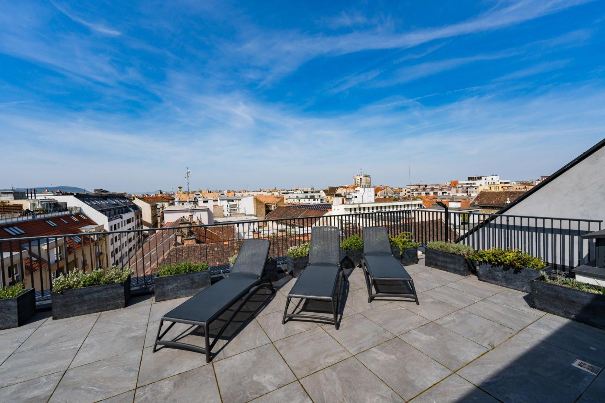 Brand New Modern Apartment-2 Rooms-Balcony-Garage Budapeste Exterior foto