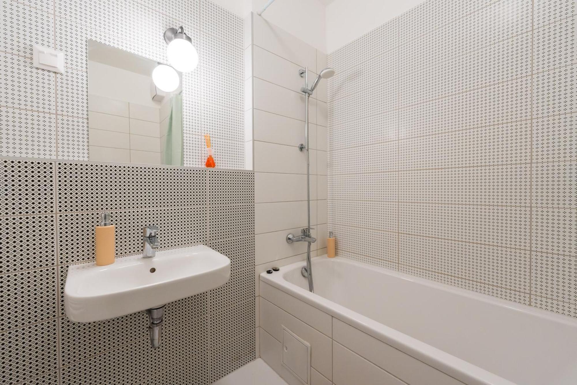Brand New Modern Apartment-2 Rooms-Balcony-Garage Budapeste Exterior foto